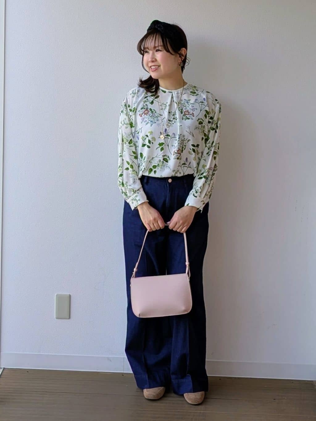 なみきさんの「UNTITLED｜【花柄/洗える】ボタニカルブラウス」を使ったコーディネート