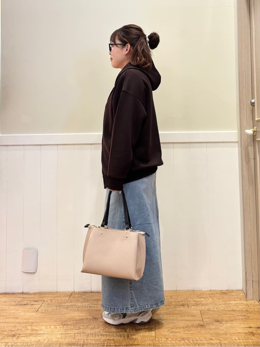ハチさんの「SHOO･LA･RUE｜【洗濯機可/S-LL】ほどよいゆとりの もちっとやわらかリブニット」を使ったコーディネート