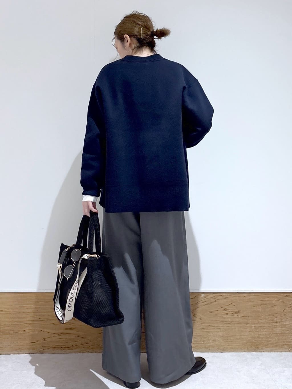 はなさんの「OPAQUE.CLIP｜ロゴプリントロングTシャツ【洗濯機OK】」を使ったコーディネート