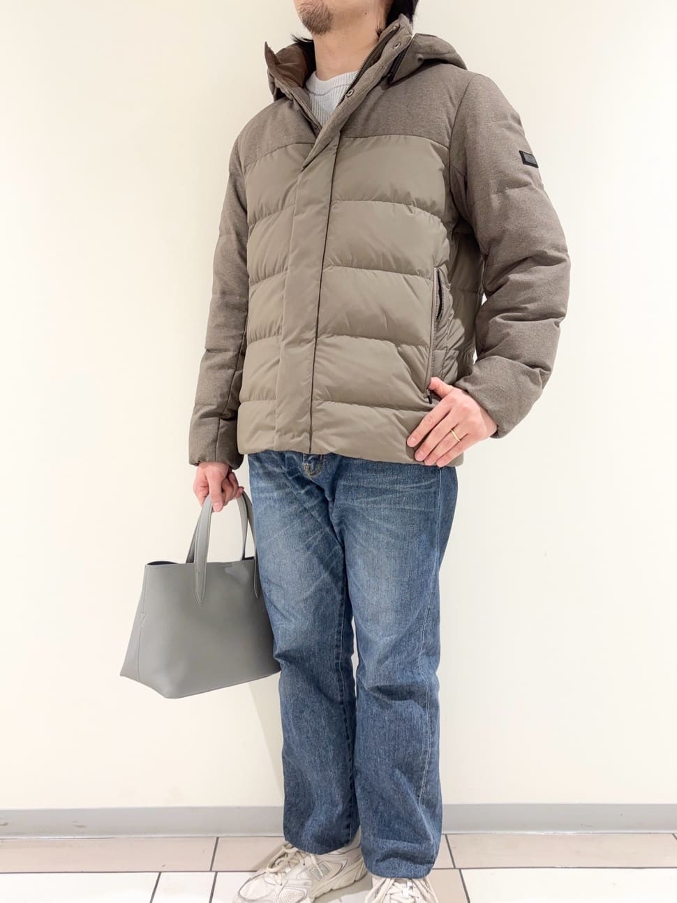 及川さんの「TAKEO KIKUCHI｜カラーコンビ ダウンブルゾン」を使ったコーディネート