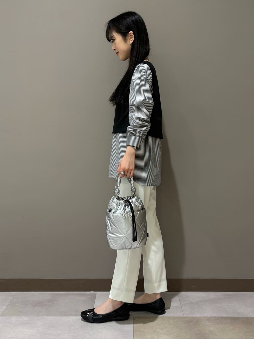 KEIKOさんの「INDIVI｜【花粉付着防止／撥水／UVケア】名品トレンチコート」を使ったコーディネート