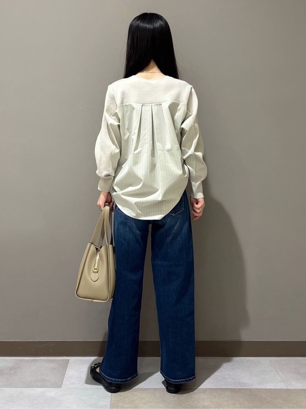 KEIKOさんの「INDIVI｜【名品／撥水／抗菌防臭】ロング丈リサイクルダウンコート」を使ったコーディネート