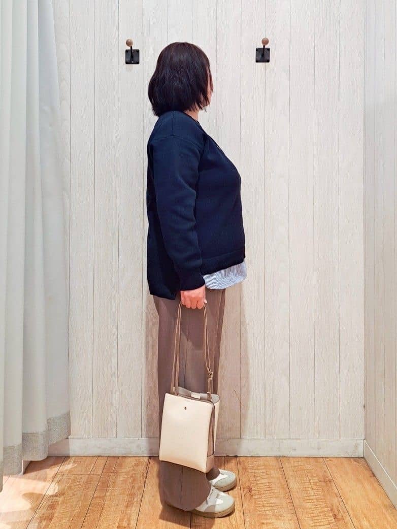 kotomiさんの「SHOO･LA･RUE｜【洗濯機可/S-LL】フラップポケットがアクセント ヘリンボーンワイドパンツ」を使ったコーディネート