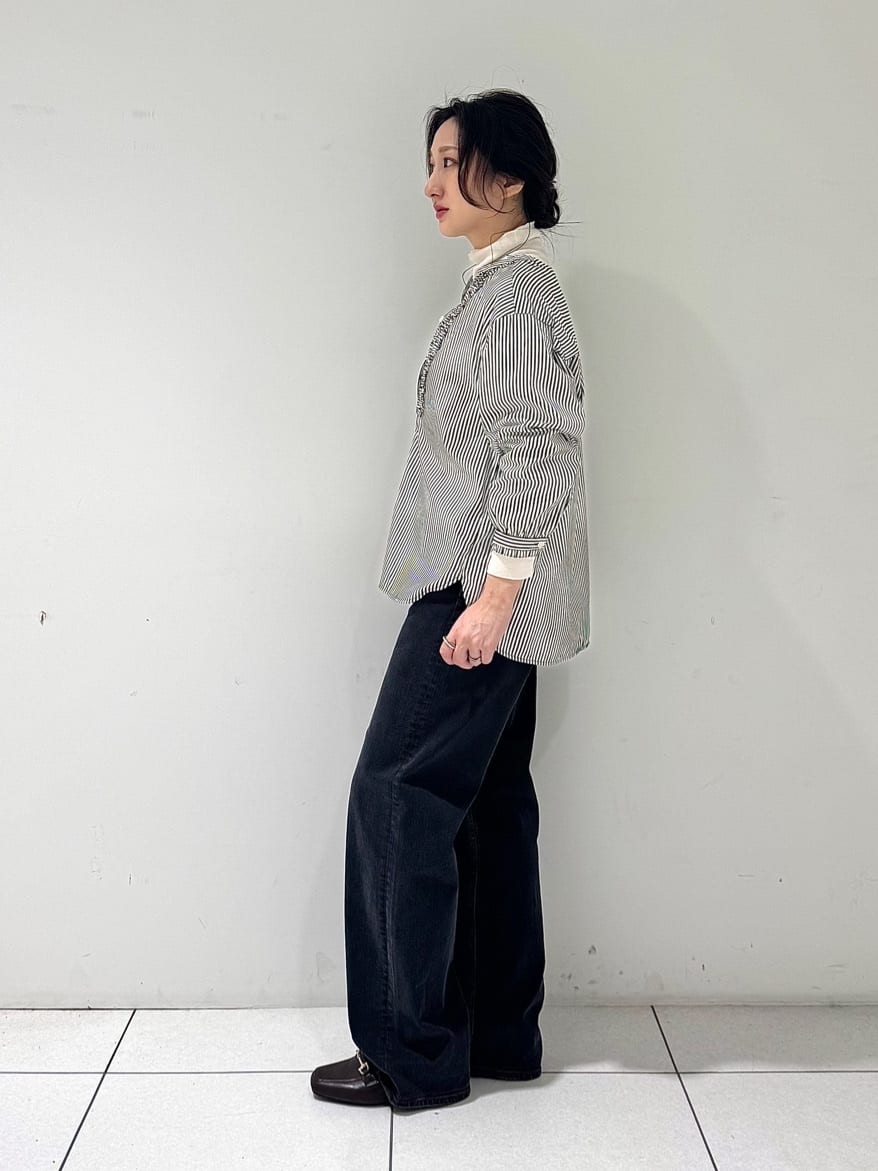 そんさんの「INDIVI｜【洗える】胸元タックフリル長袖ブラウス」を使ったコーディネート