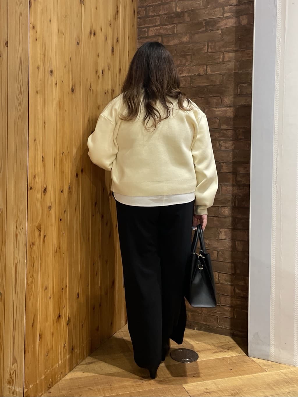 Risaさんの「SHOO･LA･RUE｜【洗濯機可】上品で華やか スタンドフリルブラウス」を使ったコーディネート