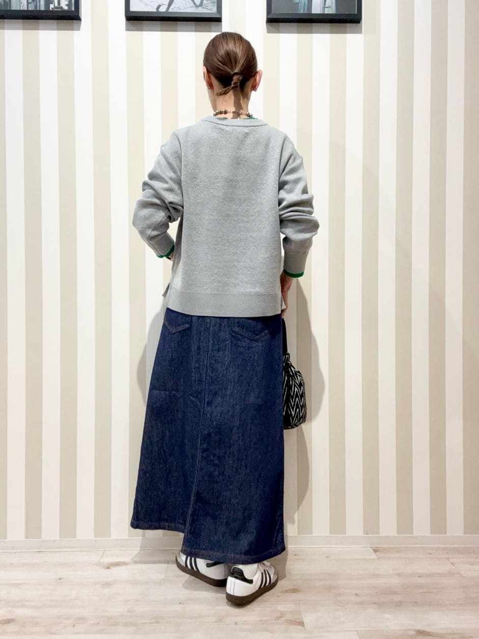 まつこさんの「SHOO･LA･RUE｜【SHOO・LA・RUE DENIM】シンプルだから使いやすい Aラインスカート」を使ったコーディネート