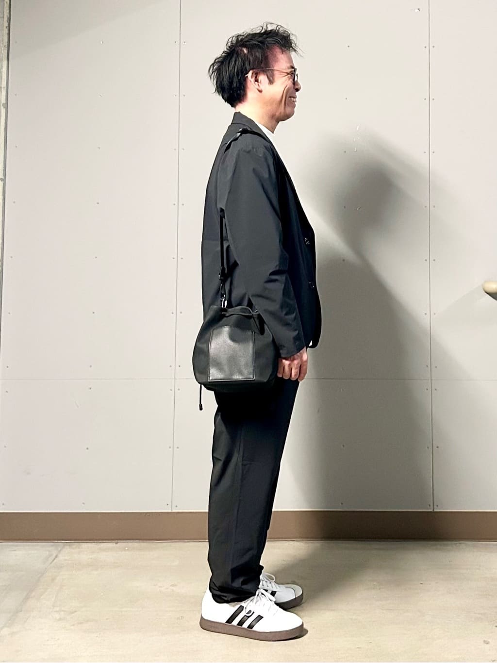 KENJI Iさんの「THE SHOP TK｜《KURO》コーデュラナイロン ジャケット セットアップ可／防シワ／撥水／ストレッチ」を使ったコーディネート