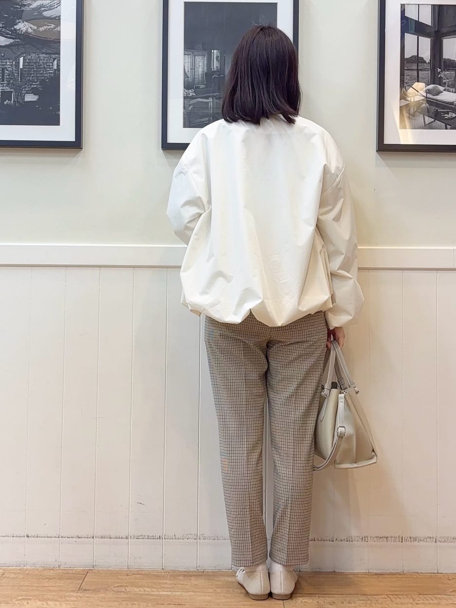 えぬさんの「SHOO･LA･RUE｜【洗濯機可/S-LL/アンサンブル可】すっきりと好印象 配色クルーネックニット」を使ったコーディネート