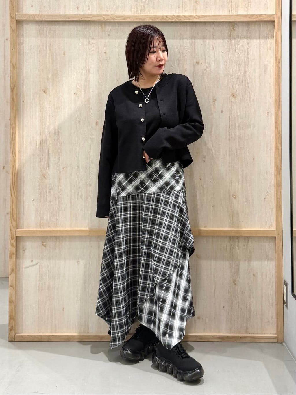 nanaさんの「THE SHOP TK｜ハーフミラノカーデ」を使ったコーディネート