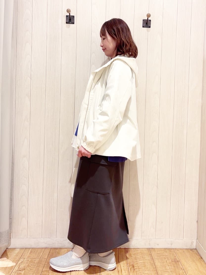 あいこさんの「SHOO･LA･RUE｜【高レビュー/洗濯機可/S-LL】さらに軽くなった スポンディッシュ裾フェイクトップス」を使ったコーディネート