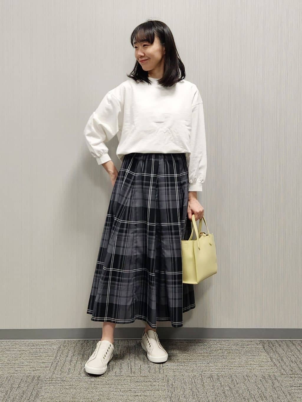 naraさんの「Dessin｜【360度可愛い・洗える】バックヘンリーカットソー」を使ったコーディネート