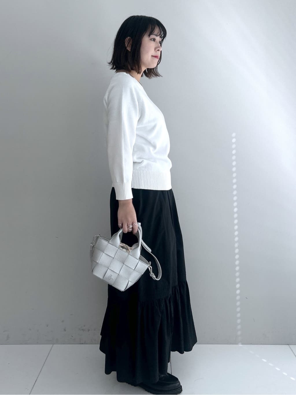 Hirokaさんの「Dessin｜【洗える】コットンVネックニット」を使ったコーディネート