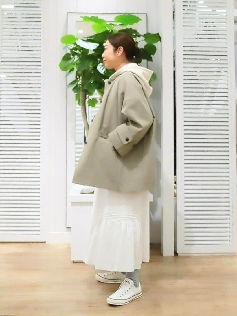 KJさんの「Dessin｜【花粉ガード/撥水加工/洗える】クルーネックスプリングコート」を使ったコーディネート