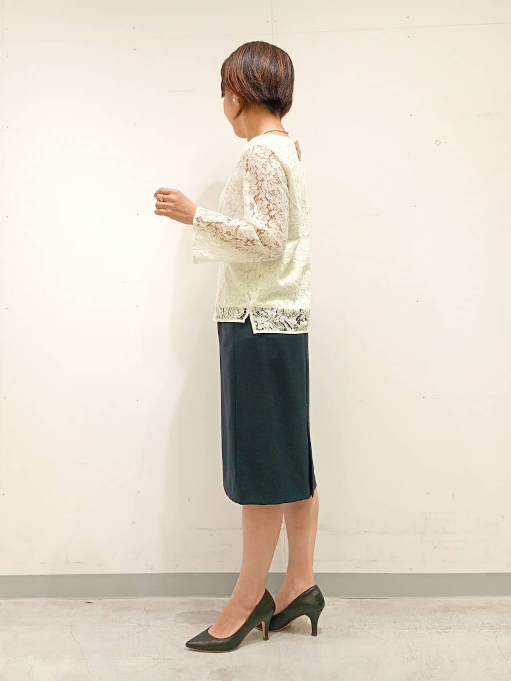 Kさんの「INDIVI｜【定番スーツ／UVケア／洗える】ウール調ノーカラージャケット」を使ったコーディネート