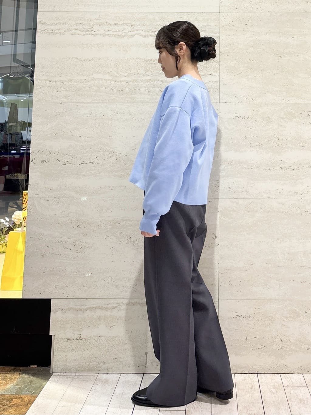 かほさんの「OPAQUE.CLIP｜ロゴプリントロングTシャツ【洗濯機OK】」を使ったコーディネート