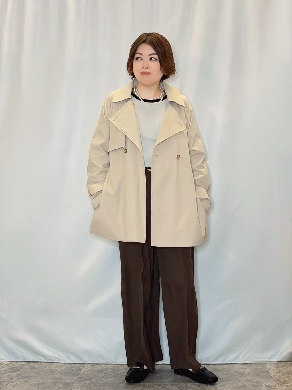 たみさんの「SHOO･LA･RUE｜【S-LL/撥水】通勤やお出かけにも活躍 ミドルトレンチコート」を使ったコーディネート