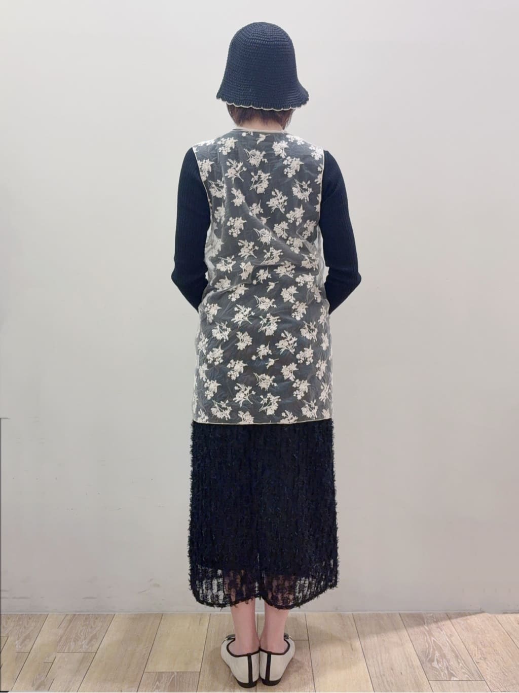 RINさんの「OPAQUE.CLIP｜シアー刺繍チュニックブラウス【洗濯機OK】」を使ったコーディネート