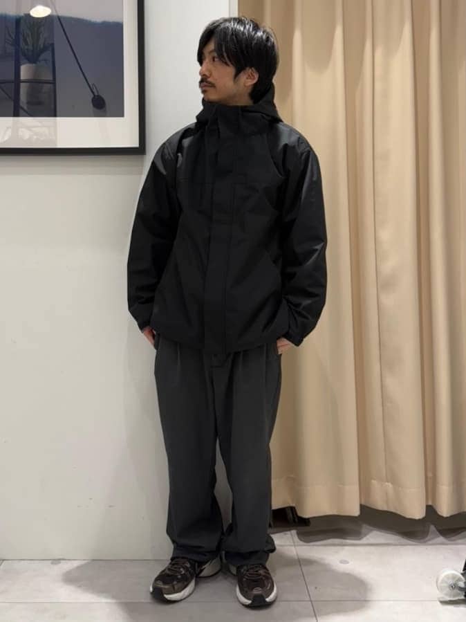 はさんの「THE SHOP TK｜【季節の変わり目に最適】ナイロンマウンテンパーカ  防風/洗濯機OK」を使ったコーディネート