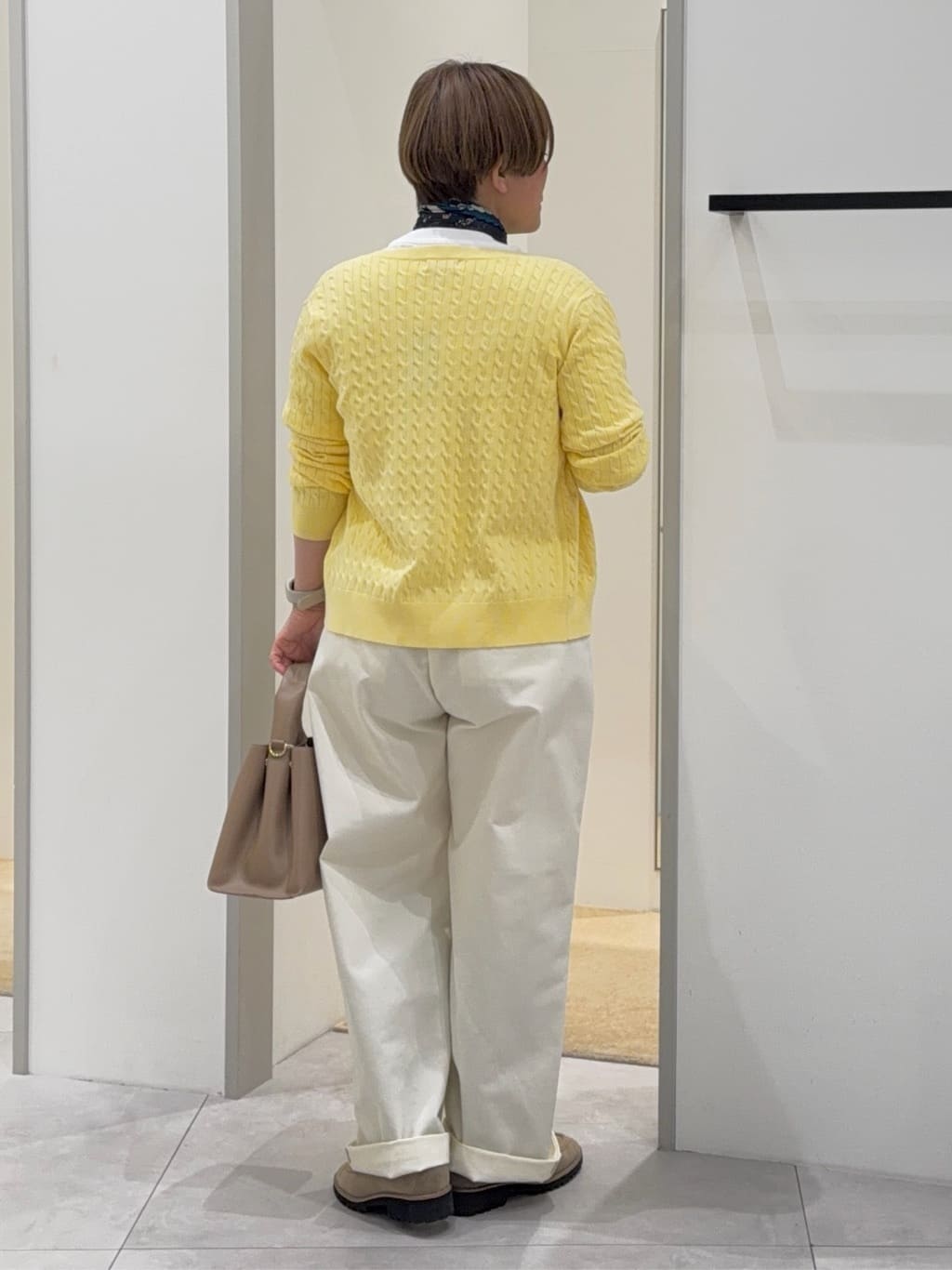 タナさんの「THE SHOP TK｜【POLO BCS 別注】ケーブルカーディガン」を使ったコーディネート