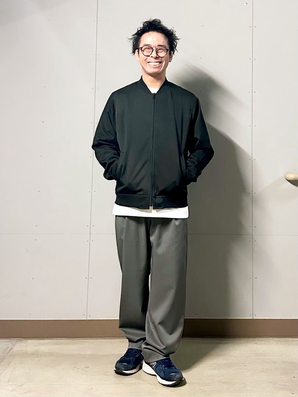 KENJI Iさんの「THE SHOP TK｜FLEX LINE ストレッチリブブルゾン　ストレッチ/防シワ/マシンウォッシャブル/セットアップ可」を使ったコーディネート