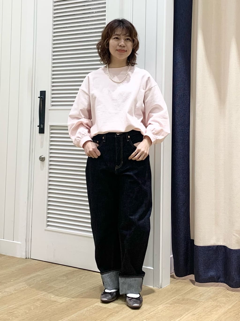 IMARIさんの「Dessin｜【360度可愛い・洗える】バックヘンリーカットソー」を使ったコーディネート