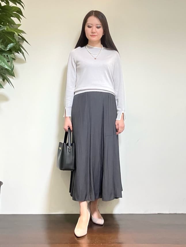 カレンさんの「UNTITLED｜【アンサンブル可/洗える】ウォームスパン カーディガン」を使ったコーディネート