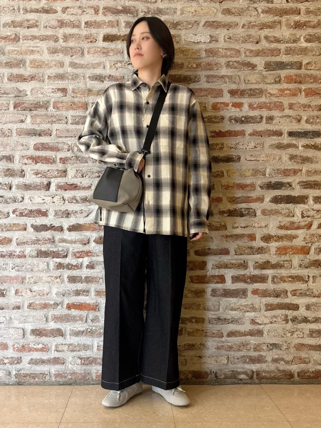 しばさんの「THE SHOP TK｜【美脚/オ―ルシーズン】デニムマリンパンツ/洗濯機OK」を使ったコーディネート