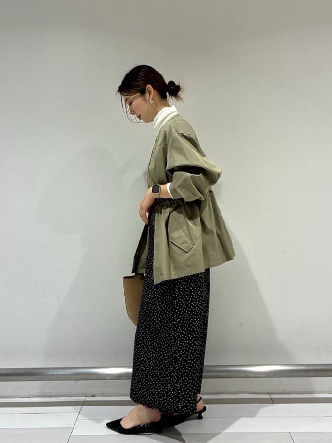 Rinさんの「UNTITLED｜【セットアップ可/後ろウエストゴム】ランダムドットスカート」を使ったコーディネート