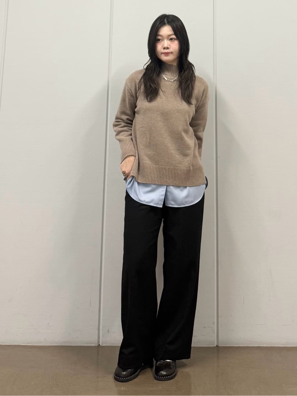 mizukiさんの「INDIVI｜【撥水／洗える／デザイン衿】ステッチレス ショートダウンコート」を使ったコーディネート
