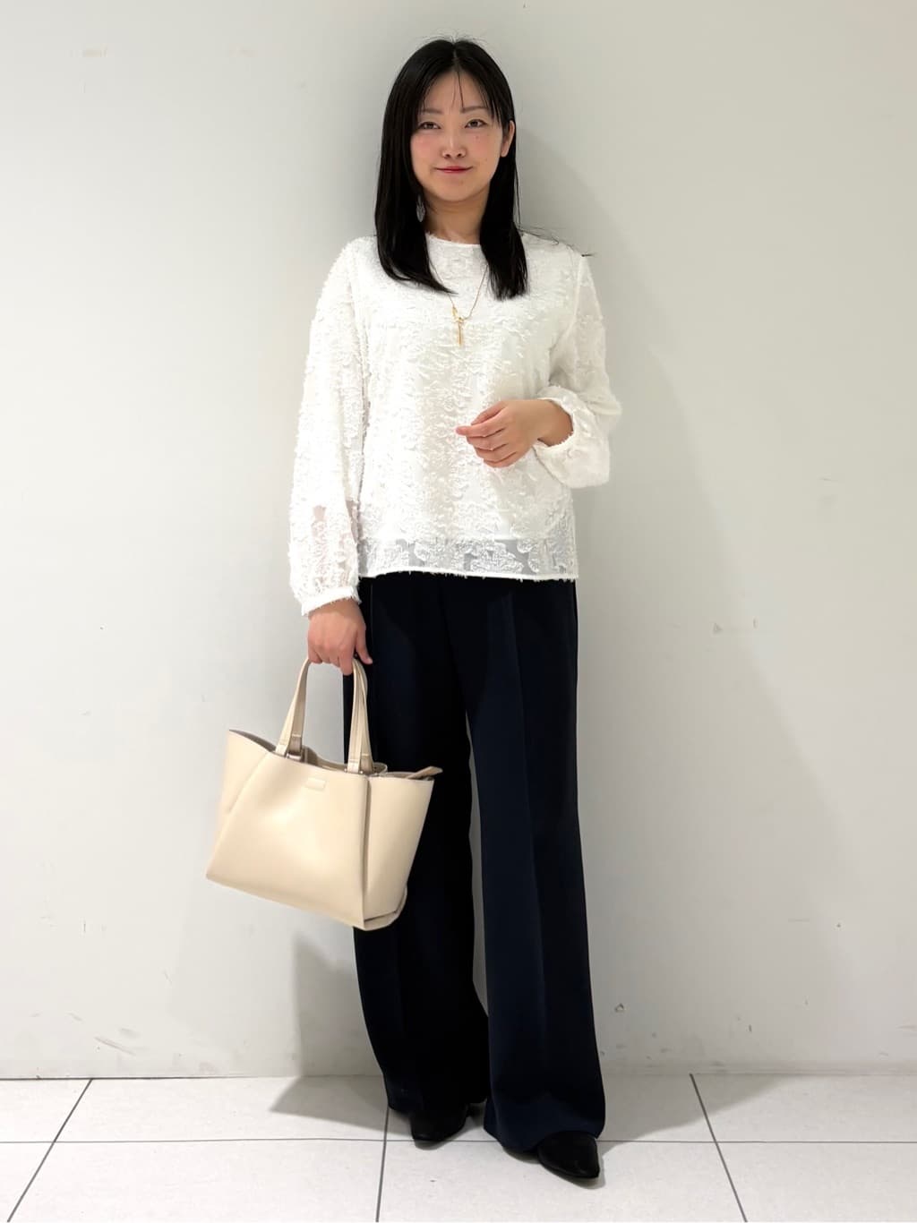 momokoさんの「INDIVI｜【洗える／多機能／SETUP可】着る日傘ダブルジャケット」を使ったコーディネート