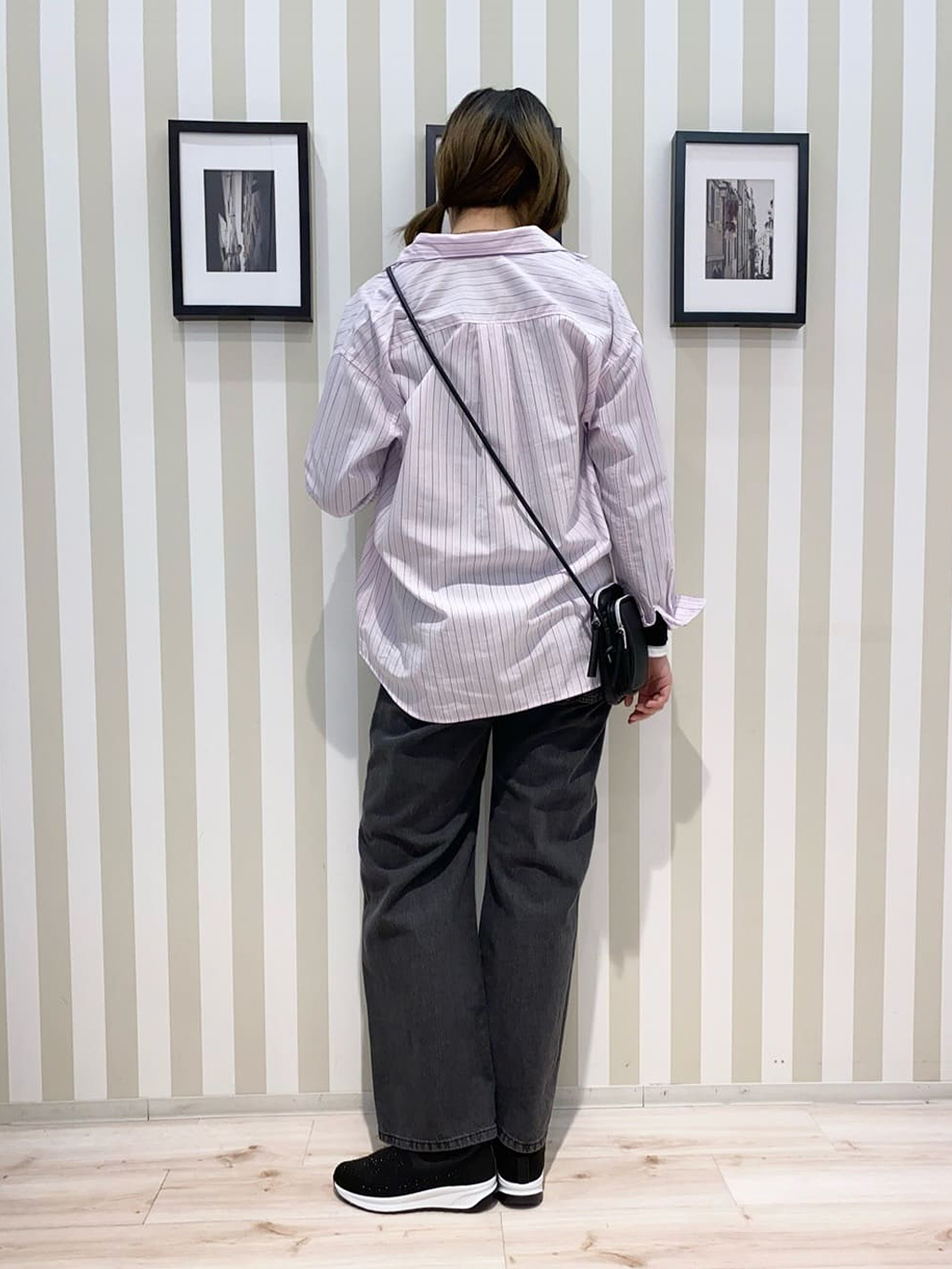 きたさんの「SHOO･LA･RUE｜【SHOO・LA・RUE DENIM/SS-LL】程よい厚みの ストレートデニムパンツ（10.5オン」を使ったコーディネート