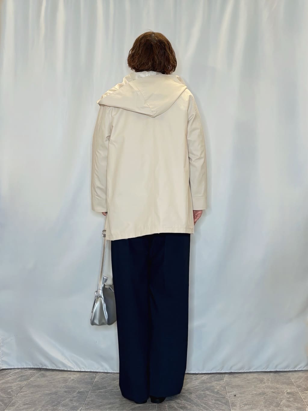 たみさんの「SHOO･LA･RUE｜【防花粉/洗濯機可/S-LL】ゆったり着られる 大人のテントフーディージャケット」を使ったコーディネート