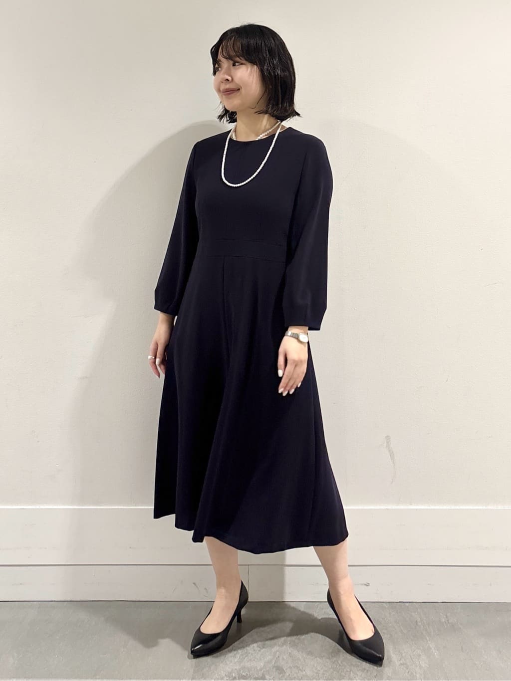 モエカさんの「UNTITLED｜【日本製・本革】Comfit Dresser Pumps（コンフィットドレッサーパンプス）」を使ったコーディネート