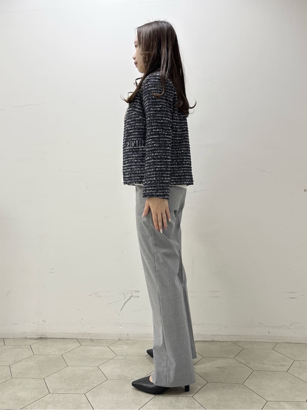 kahoさんの「INDIVI｜【ラム革／美脚／通勤】レザーパンプス」を使ったコーディネート
