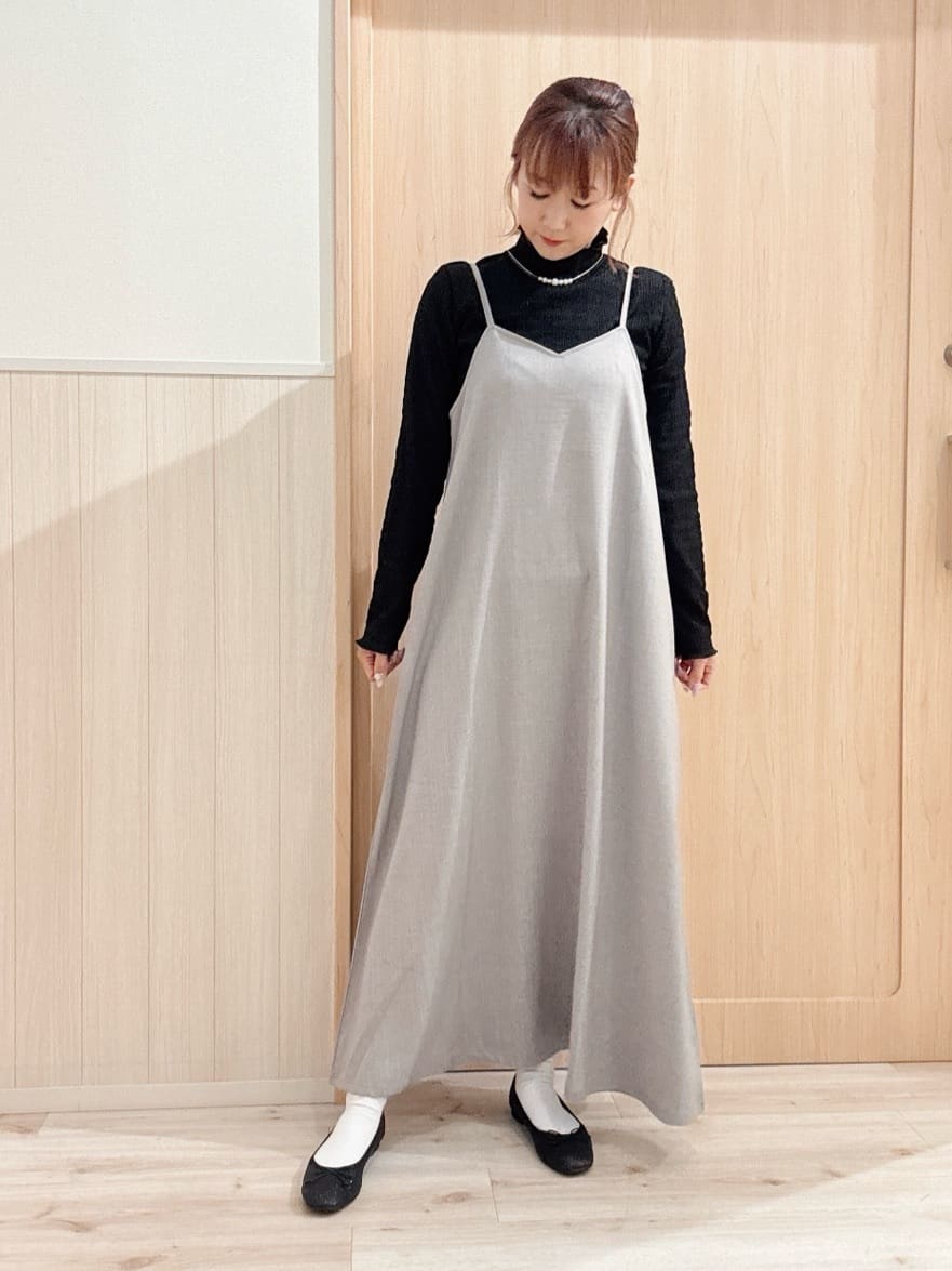 モカさんの「SHOO･LA･RUE｜【2点セット/S-LL】おとなの抜け感 ショート丈シャツ＋キャミワンピース」を使ったコーディネート