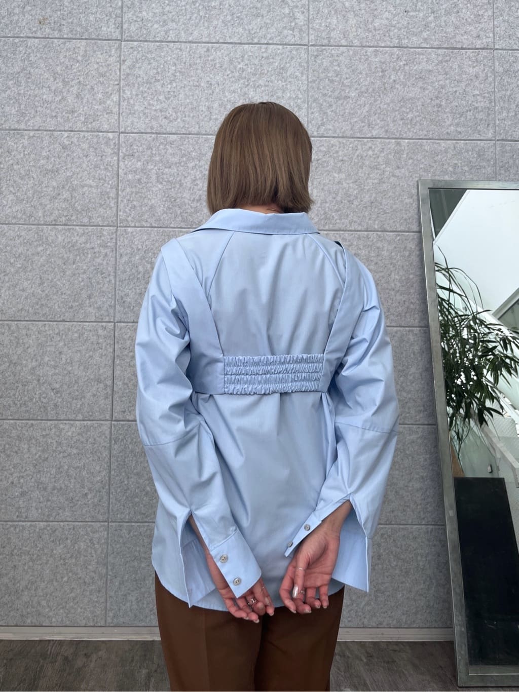 Harukaさんの「INDIVI｜ビスチェSETフォルムシャツ」を使ったコーディネート