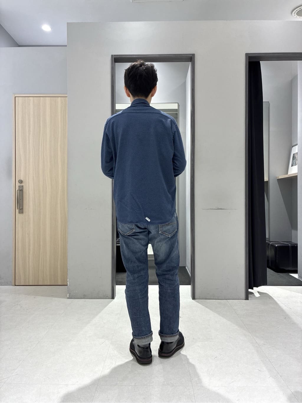 わいずみさんの「TAKEO KIKUCHI｜【360&deg;ストレッチ／軽量】None Of Stress ライト ジャケット（セットアップ対応）」を使ったコーディネート