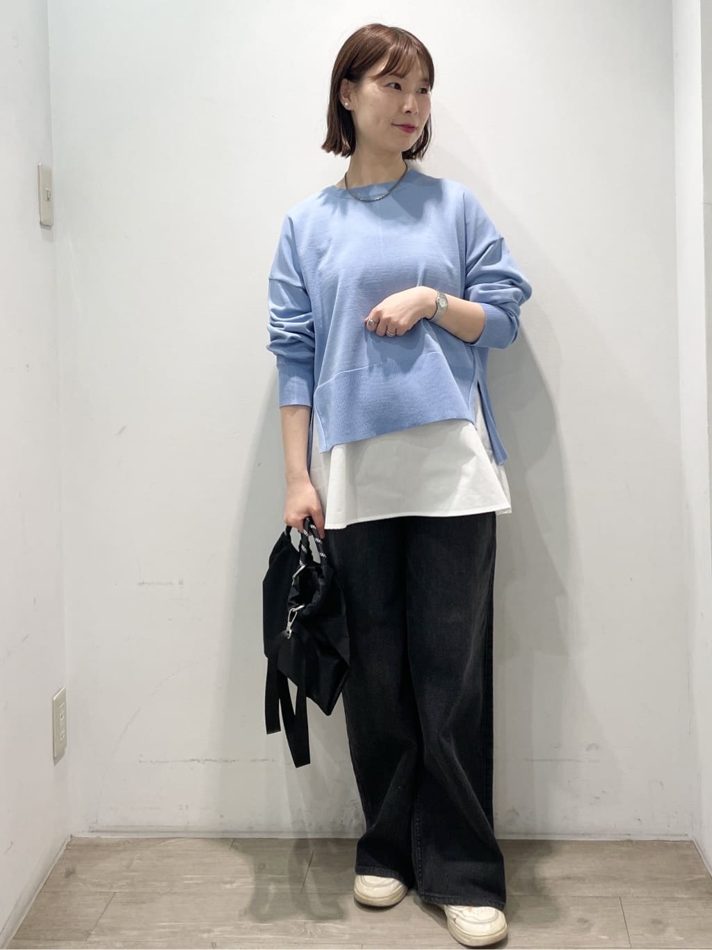 tomokoさんの「OPAQUE.CLIP｜《ツインセット》ワイドニット&times;裾フレアタンクトップ【洗濯機OK】」を使ったコーディネート