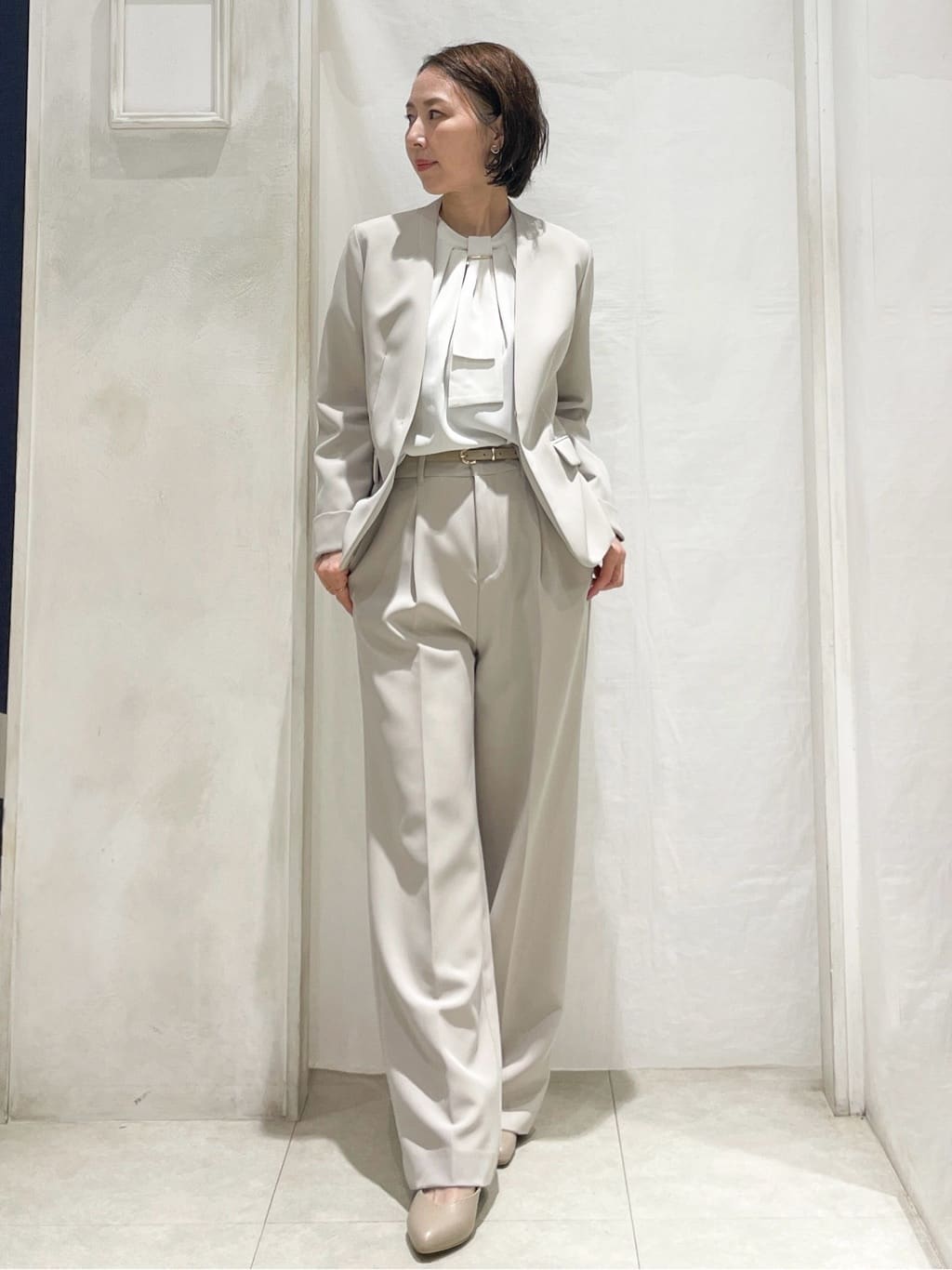 hiroさんの「grove｜【マシンウォッシュ／防シワ/SS-3L】ストレッチノーカラージャケット」を使ったコーディネート