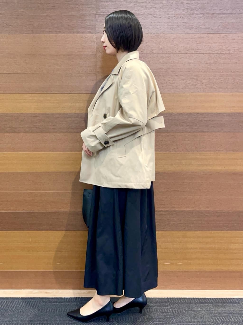 umiさんの「OPAQUE.CLIP｜ミドルトレンチコート【洗濯機OK】」を使ったコーディネート