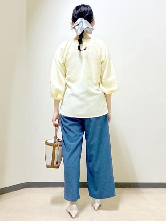  beni_gingerさんの「Reflect｜【接触冷感】ボリュームスリーブサテンジャカードブラウス」を使ったコーディネート