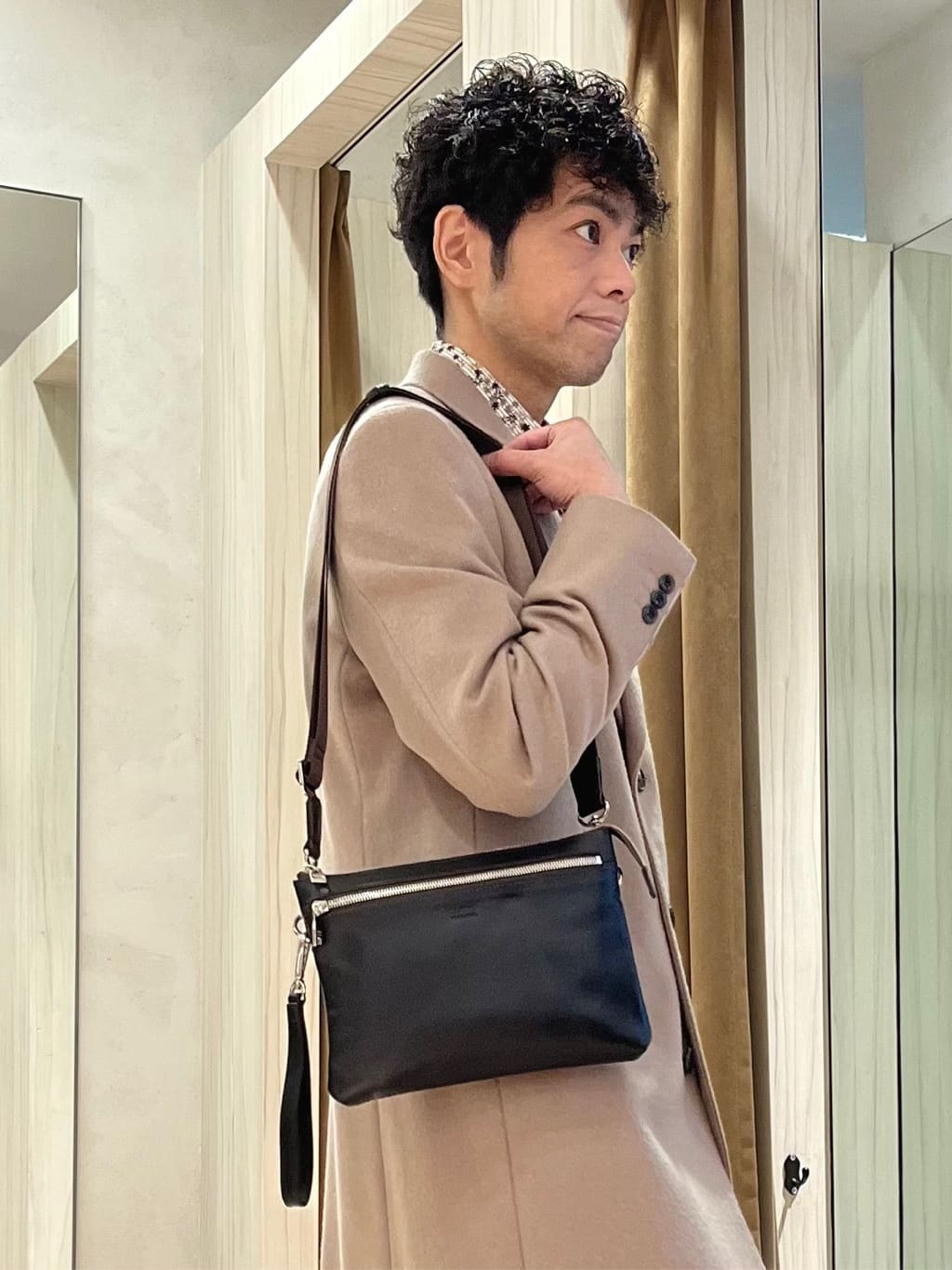 URAさんの「TAKEO KIKUCHI｜カシミヤブレンド ビーバー調チェスターコート」を使ったコーディネート