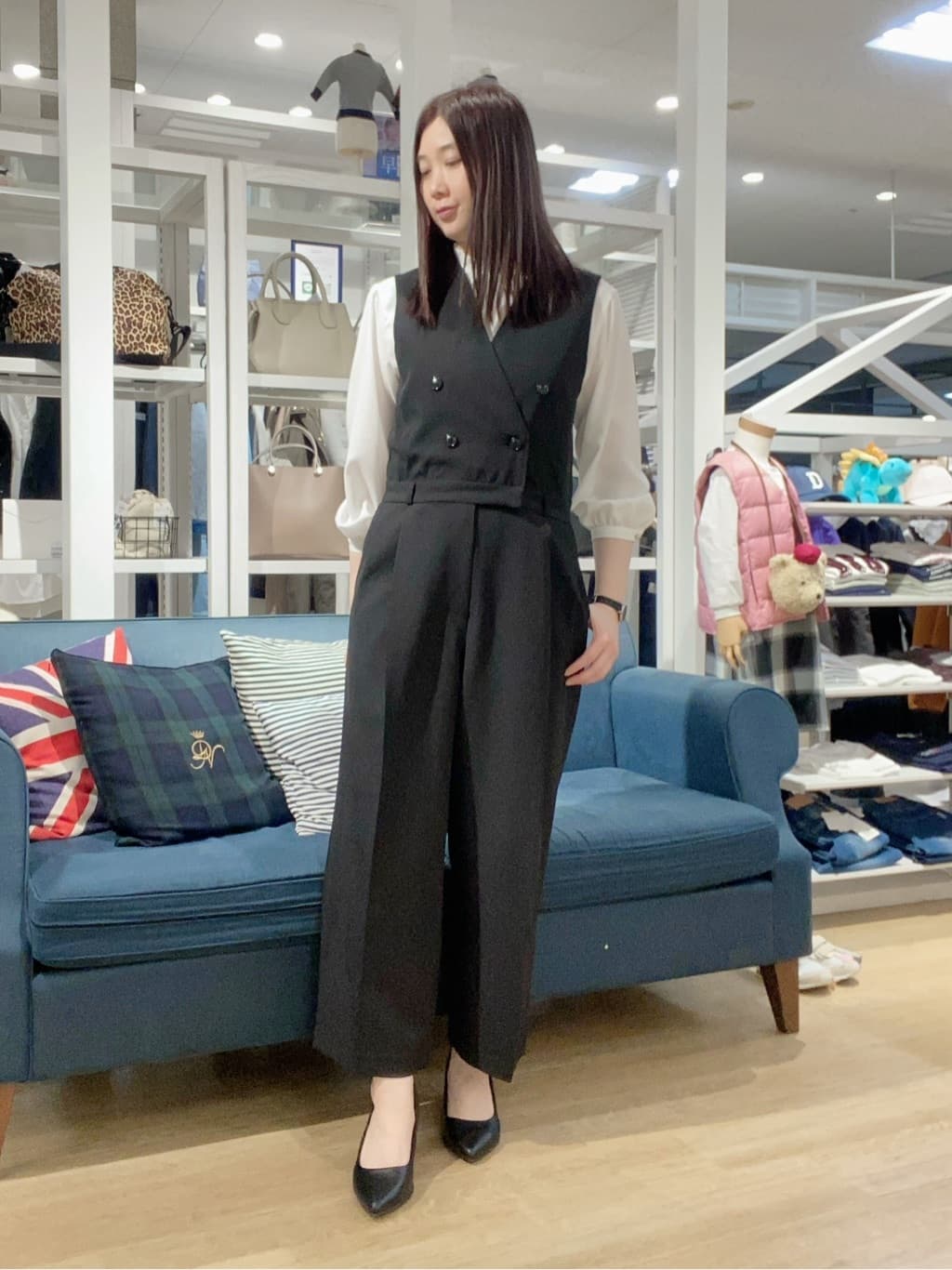 naruさんの「Dessin｜【洗える】セットアップ風ジレオールインワン」を使ったコーディネート