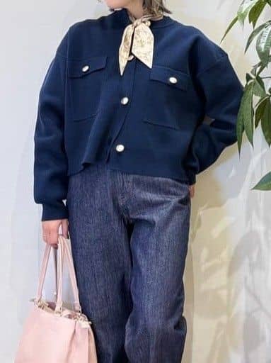 misakiさんの「SHOO･LA･RUE｜【洗濯機可/S-LL】1枚でも羽織りでも 華やか上品カーデ」を使ったコーディネート