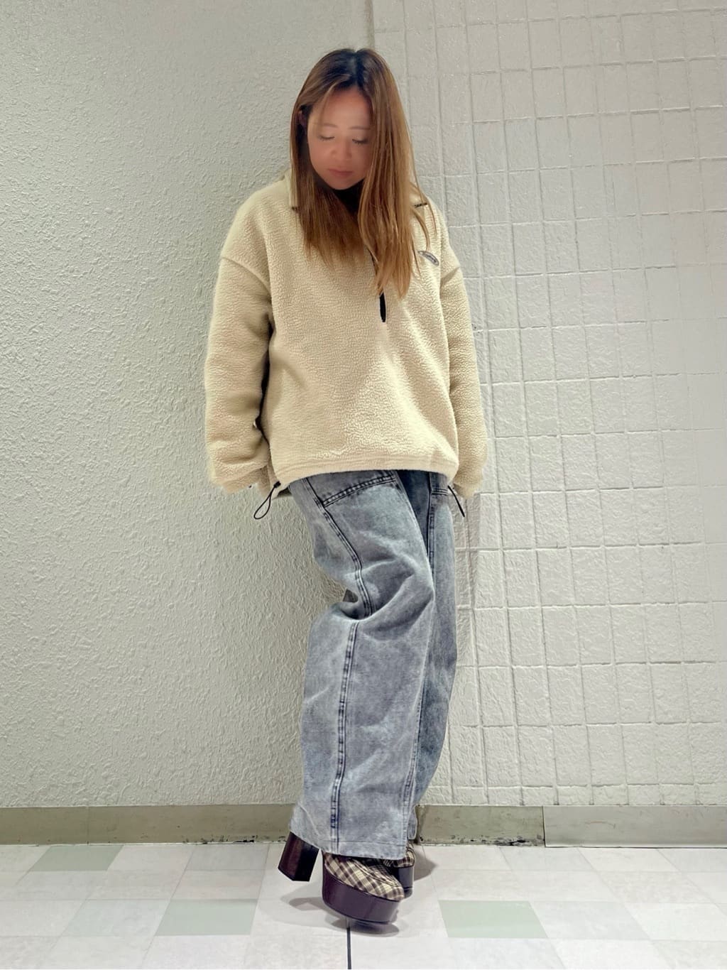 Moriさんの「ESPERANZA｜【ラク盛り/ローファー】リピーター続出／脚長美脚 厚底ローファー」を使ったコーディネート