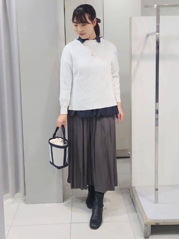 AZUSAさんの「Reflect｜【腰周りカバー／長め丈】モックネックニットプルオーバー」を使ったコーディネート