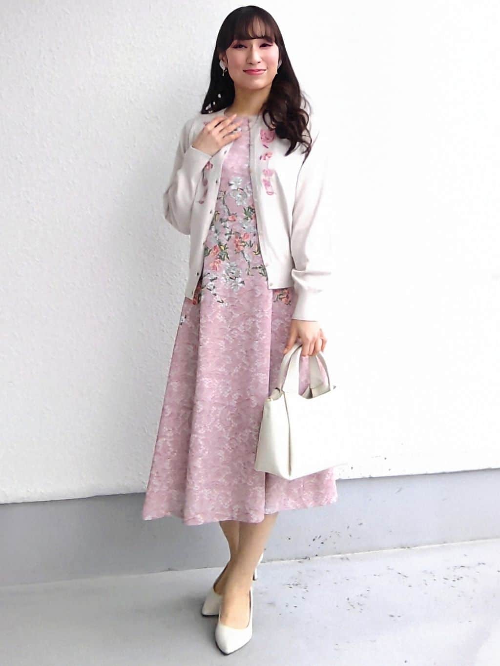 keinaさんの「SunaUna｜【SS～Lサイズ展開／フラワー刺繍】クラフトカーディガン」を使ったコーディネート
