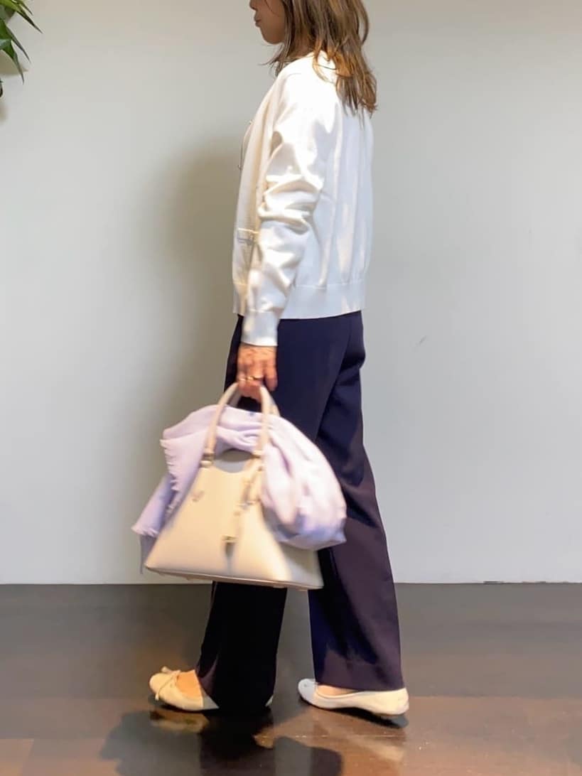 tomoさんの「UNTITLED｜◆【アンサンブル可/洗える】クルーネックニットカーディガン」を使ったコーディネート