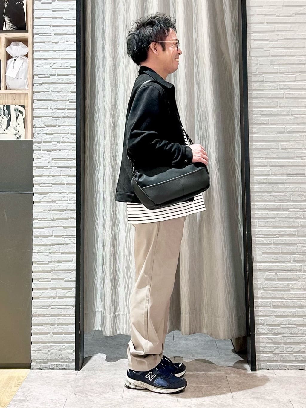 KENJI Iさんの「THE SHOP TK｜【スタイルを選ばず着られる】ワンポイント 長袖Tシャツ 洗濯機OK/UVカット/毛玉になりにくい」を使ったコーディネート