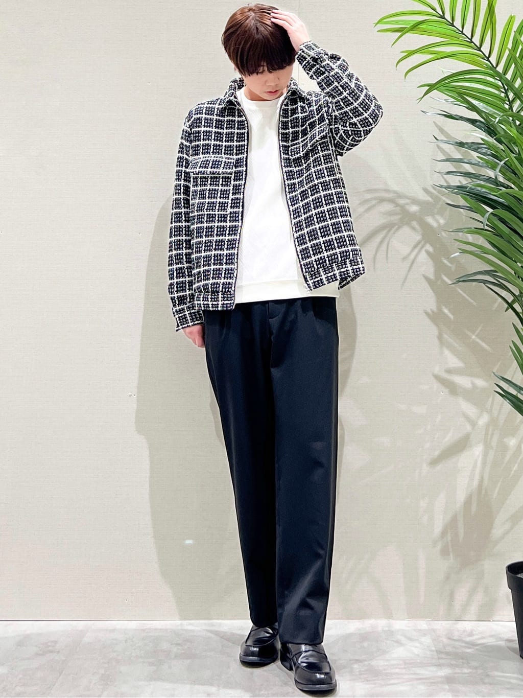 SHI-MAさんの「THE SHOP TK｜【カジュアルに上品さをプラス】変わり織ツイードブルゾン　洗濯機OK」を使ったコーディネート